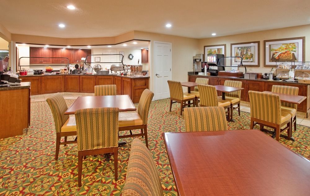 Vivo Living Charlotte Hotel Exterior photo