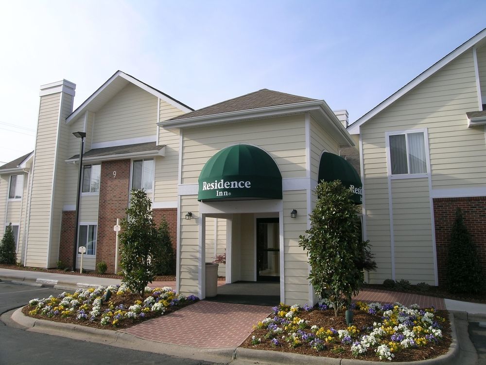 Vivo Living Charlotte Hotel Exterior photo